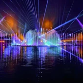 Muzika Dancanta Akva Kvadrata Fontano